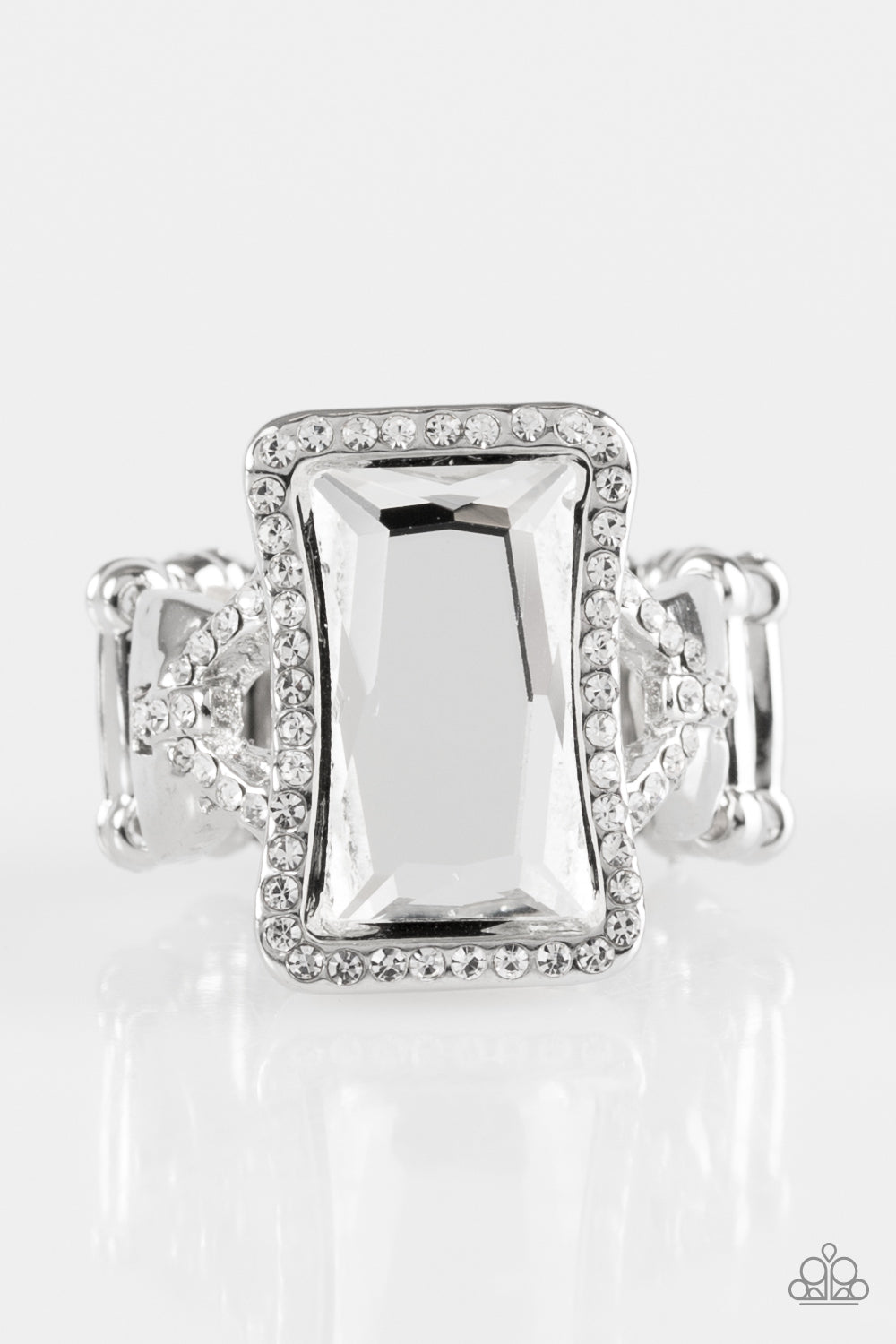 Glamour Icon - White Ring