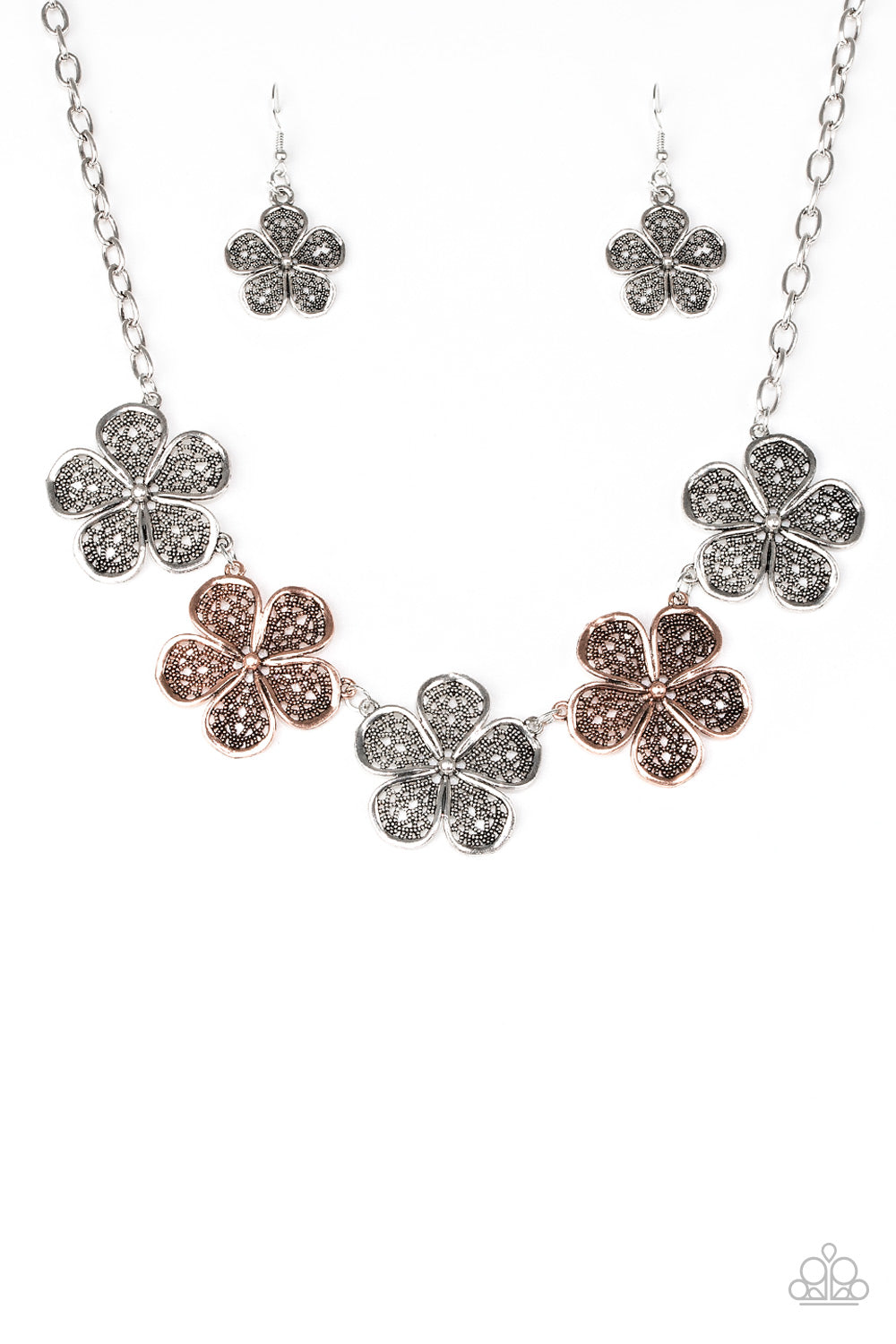 No Common Daisy - Multi Necklace
