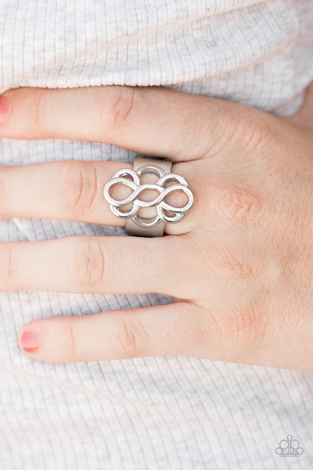 Paparazzi Breathe It All In - Silver Ring