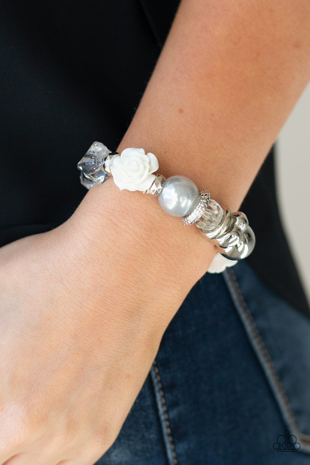 Paparazzi Here I Am - Silver Bracelet