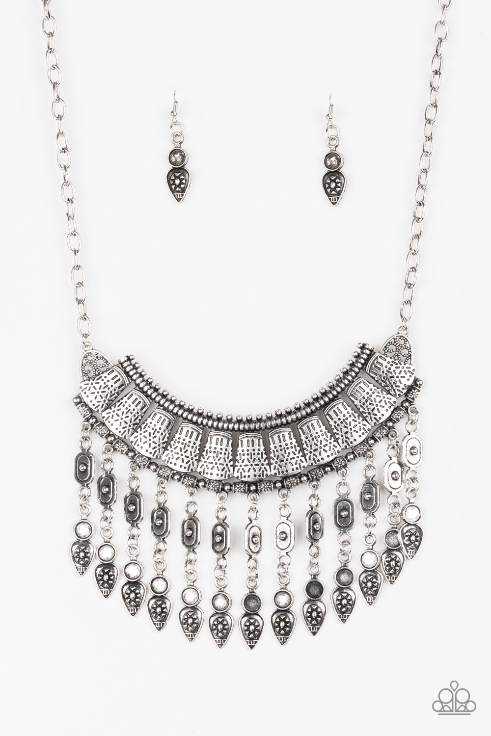Paparazzi The Desert is Calling - Silver Necklace - Kingdom Bling Showroom