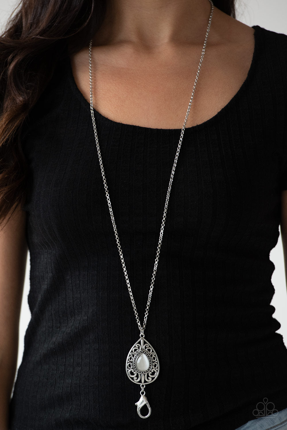 Paparazzi Modern Majesty - White Lanyard