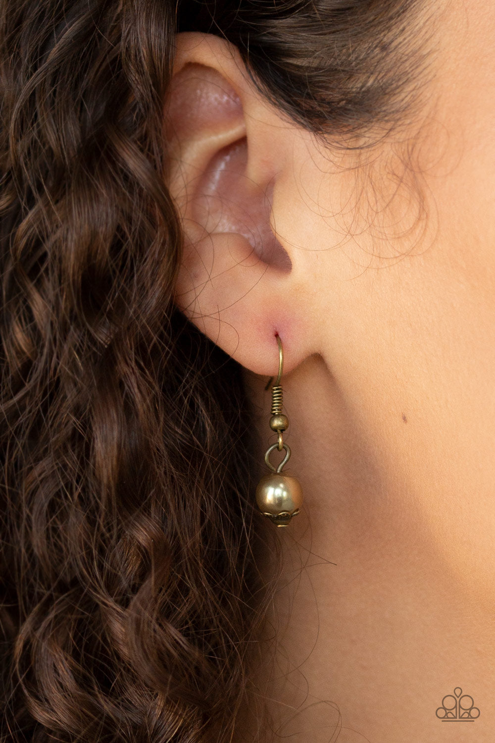 Paparazzi Tour de Demure - Brass Necklace