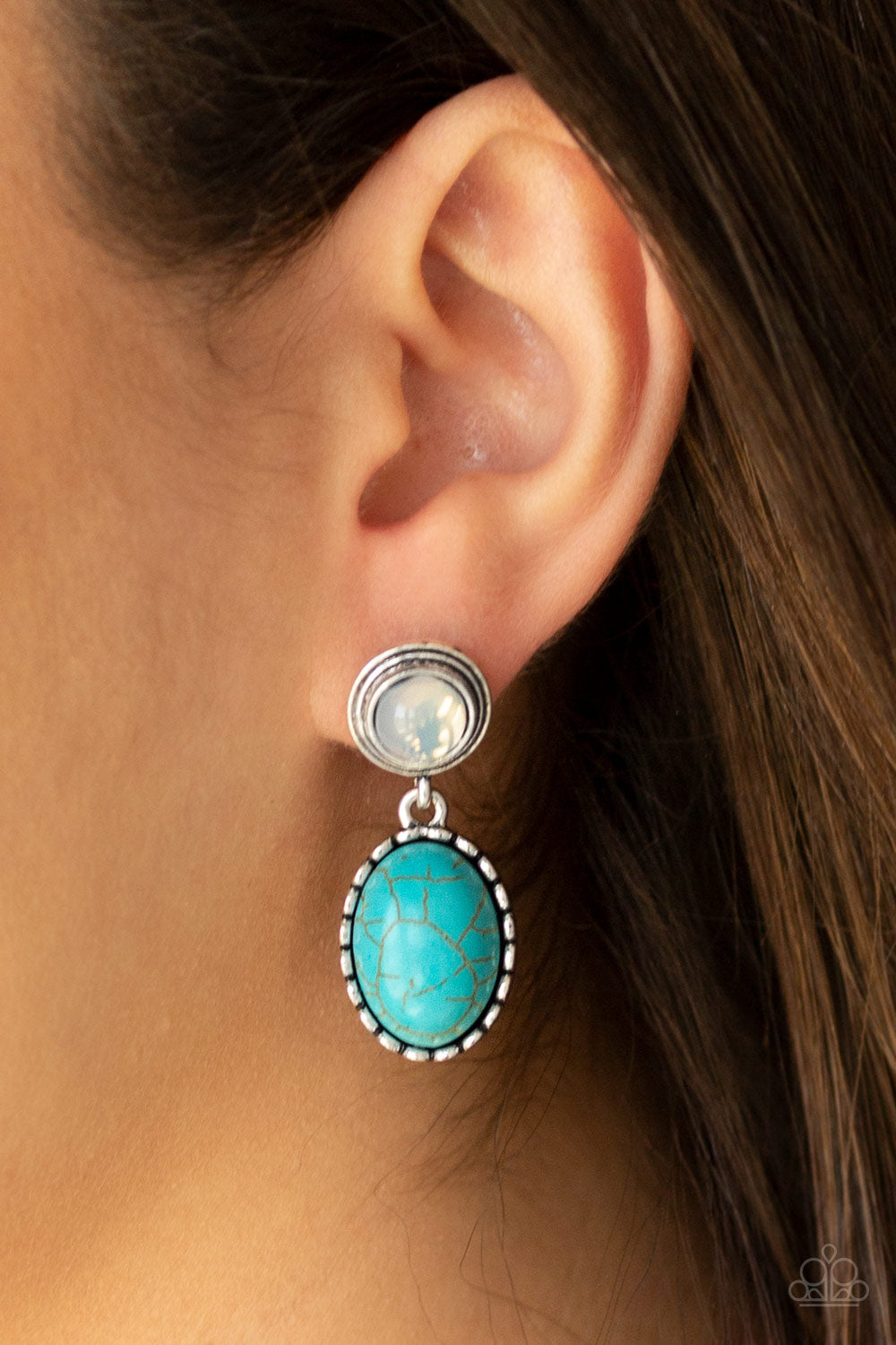 Paparazzi Western Oasis - Blue Post Earrings