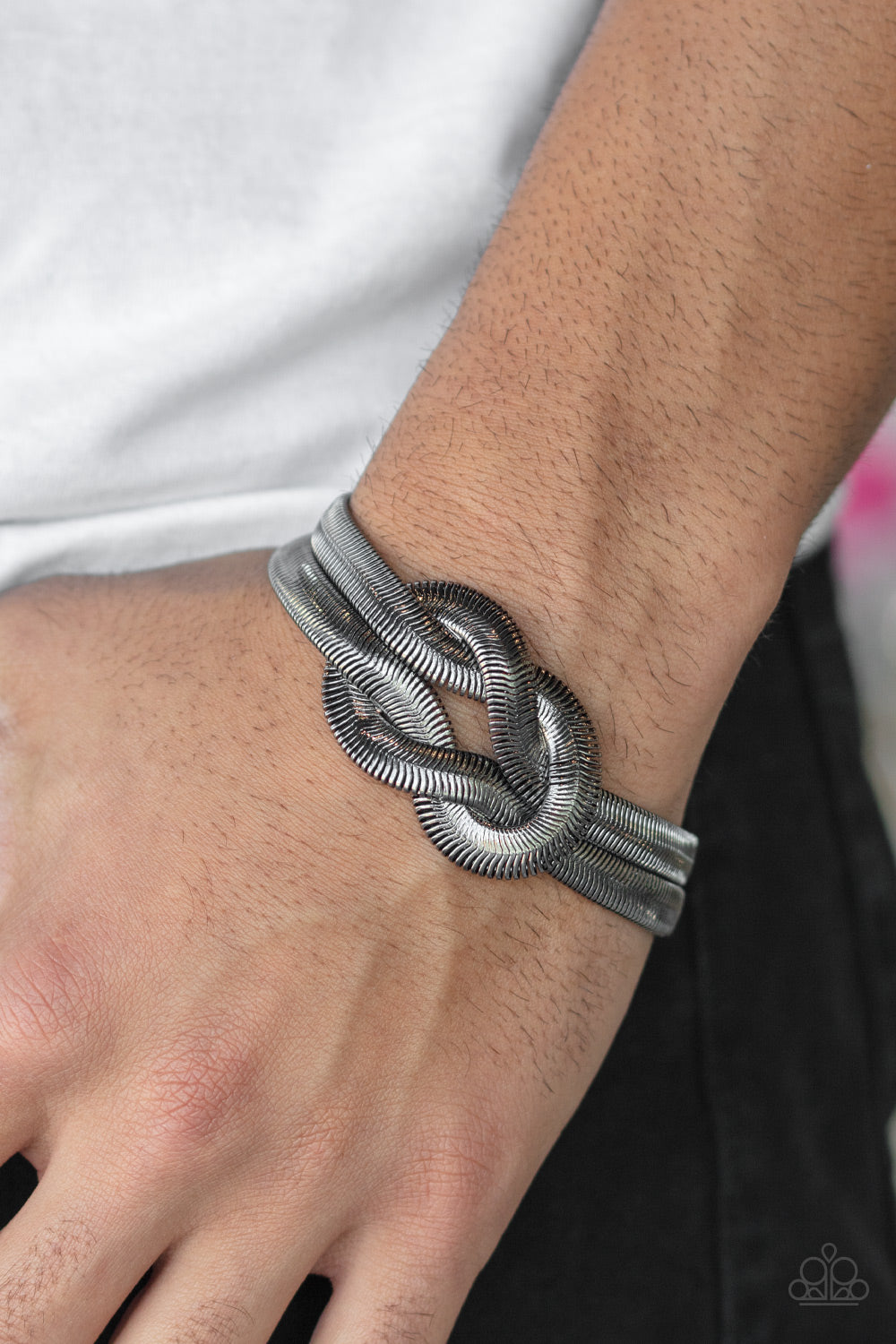 Paparazzi To The Max - Black Bracelet