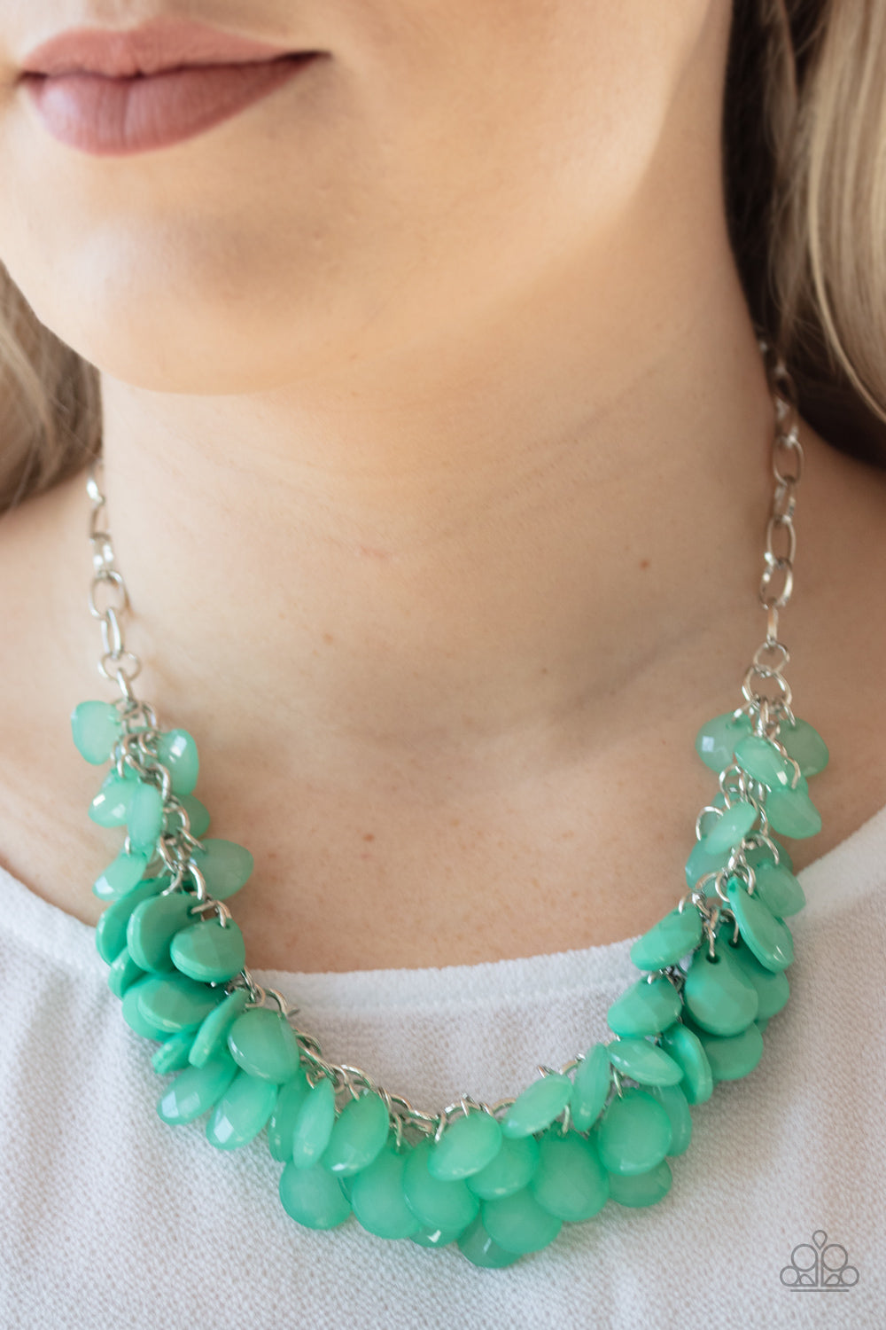 Paparazzi Colorfully Clustered - Green Necklace
