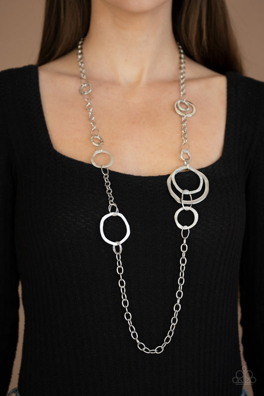 Paparazzi Amped Up Metallics - Silver Necklace