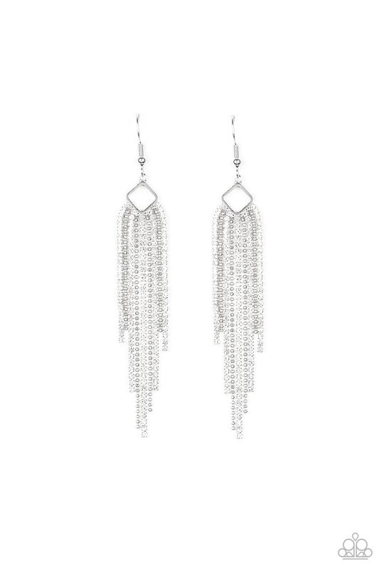 Paparazzi Singing in the REIGN - White Necklace