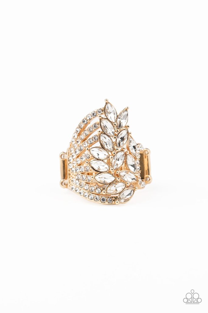 Paparazzi Paparazzi Clear-Cut Cascade - Gold Ring