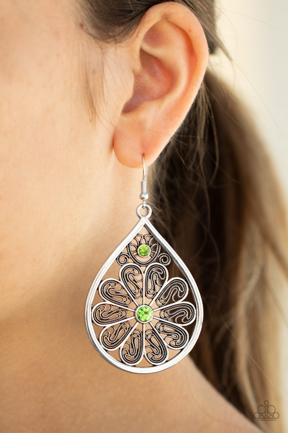 Whimsy Dreams - Green Earrings