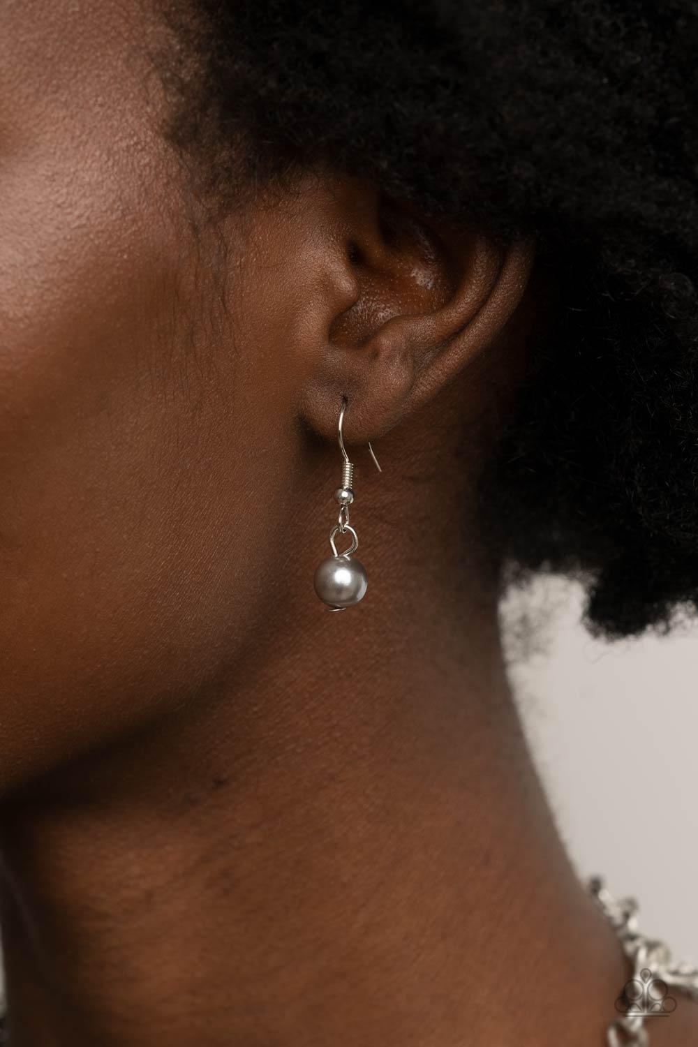 Paparazzi Positively PEARL-escent - Silver Necklace