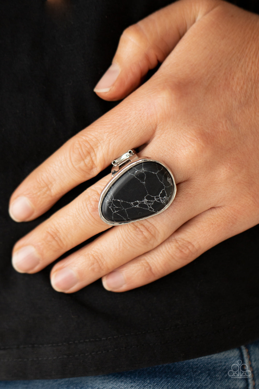 Paparazzi Marble Mecca - Black Ring
