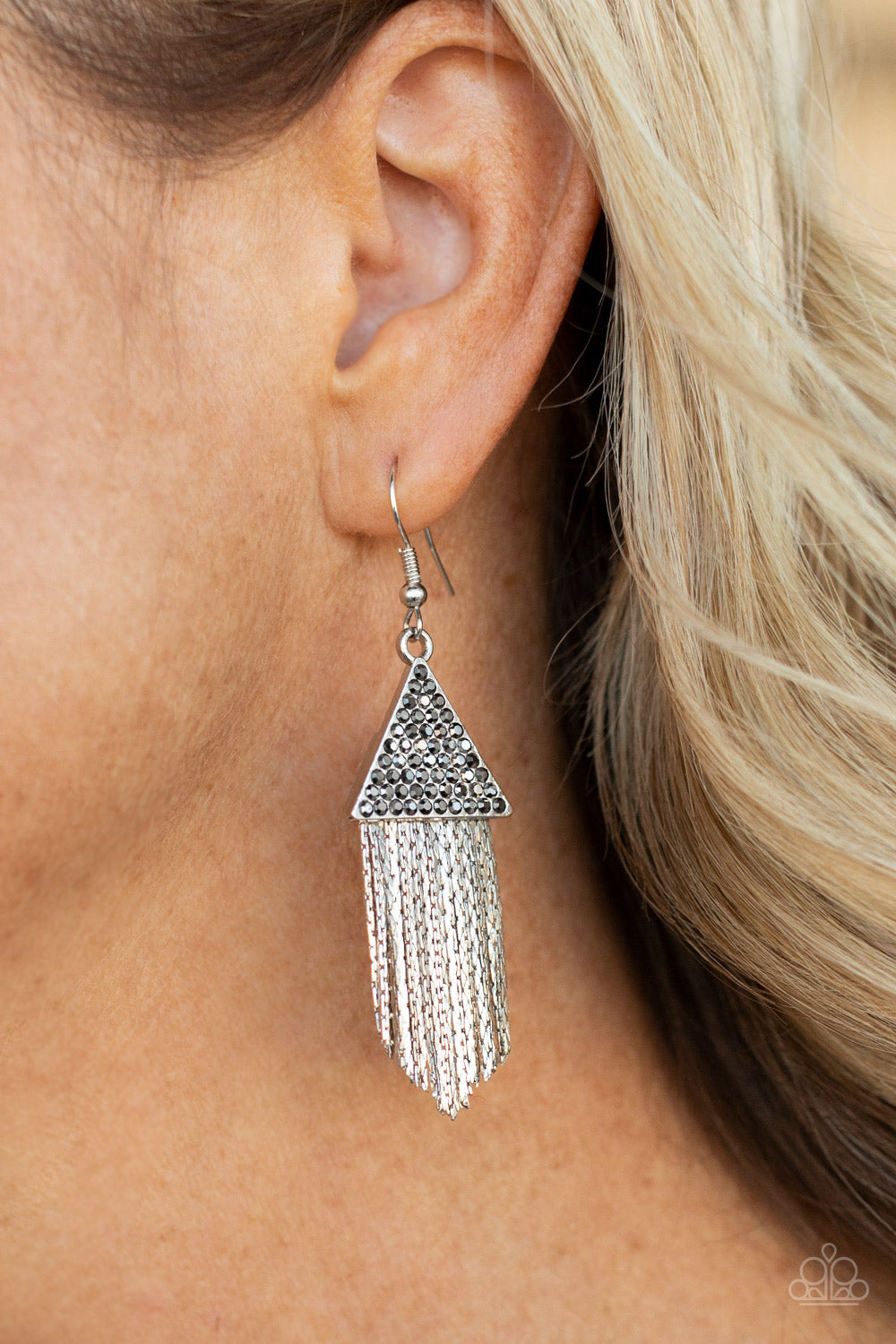 Paparazzi Pyramid SHEEN - Silver Earrings
