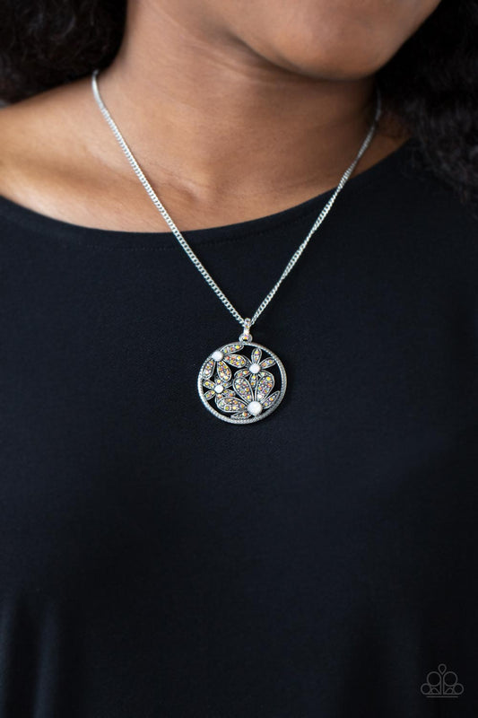 Glade Glamour - Orange Necklace