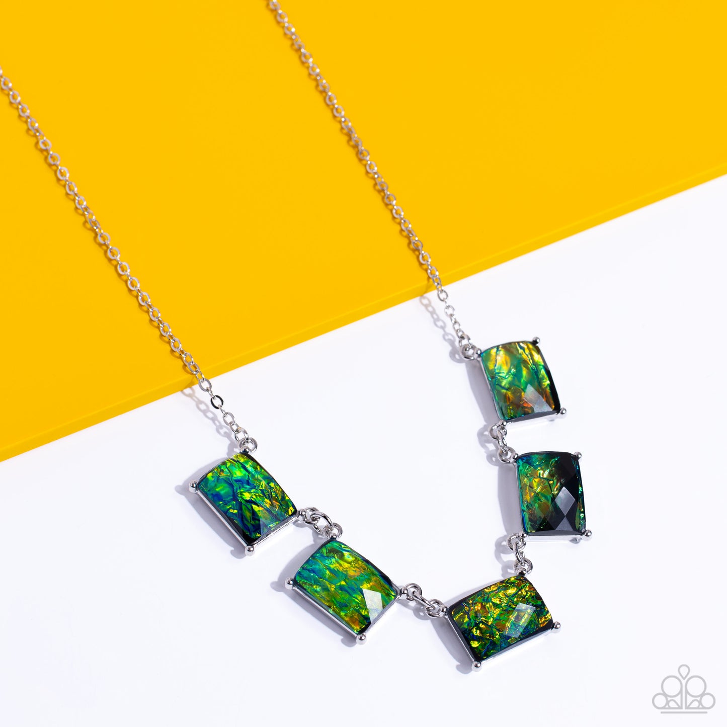 Paparazzi Opalescent Oblivion - Green Necklace