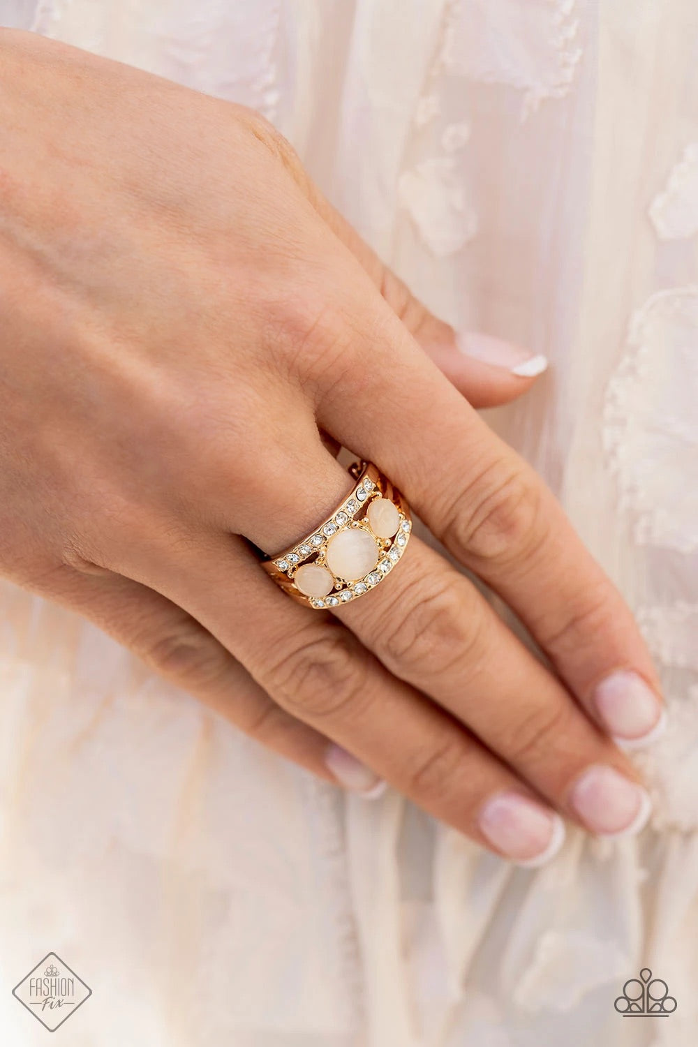 Paparazzi Majestically Mythic - Gold Ring