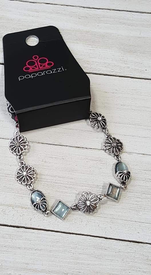 I’ll Be Bouquet - Blue Bracelet