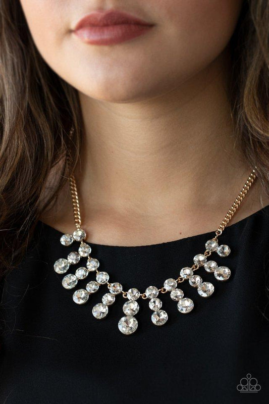 c Paparazzi Celebrity Couture - Gold Necklace