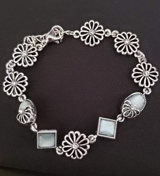 I’ll Be Bouquet - Blue Bracelet