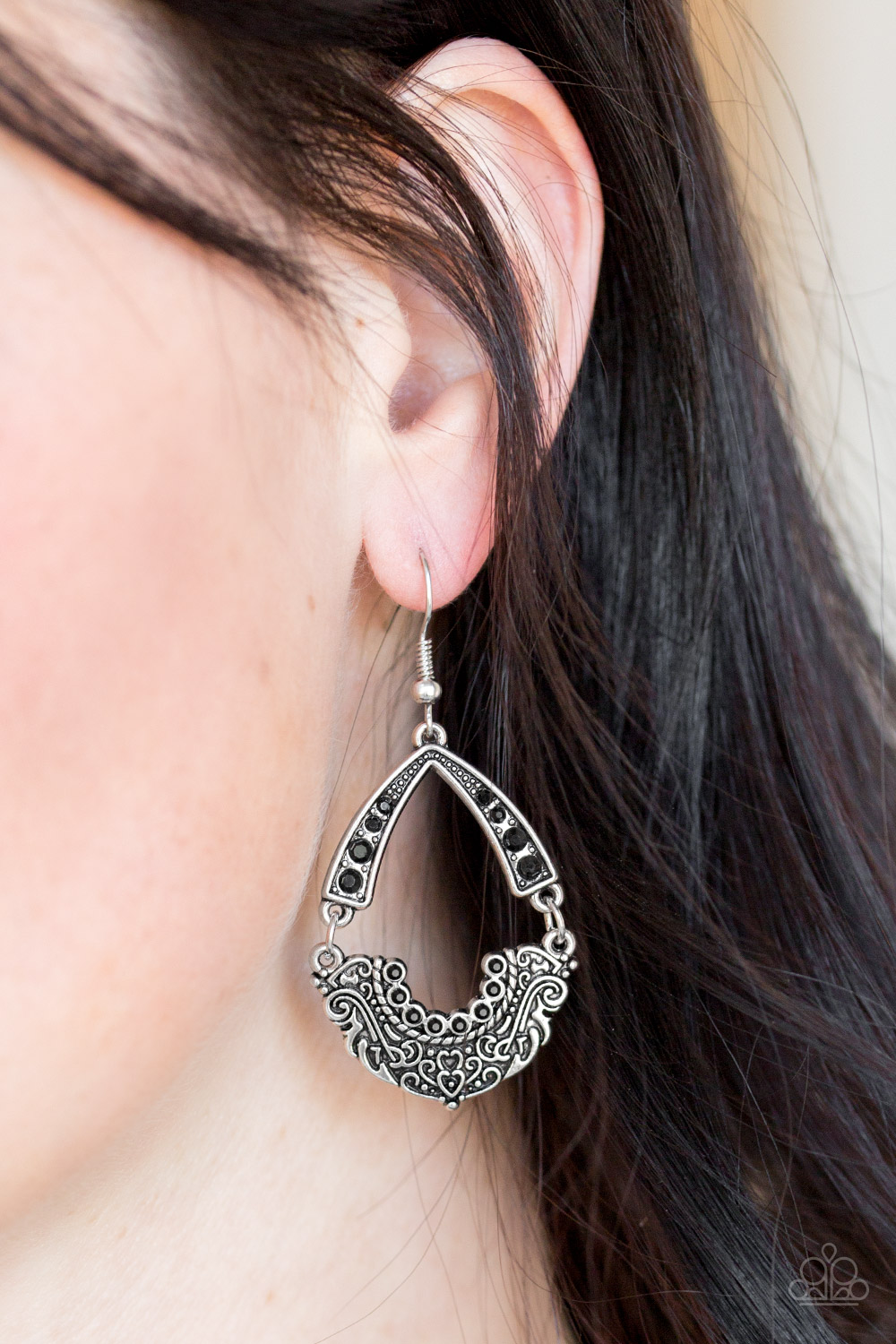 Royal Engagement - Black Earrings