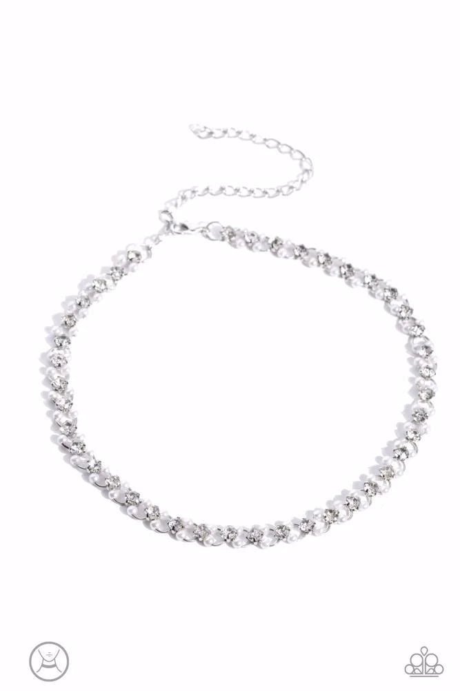 Paparazzi Necklace ~ Classy Couture - White