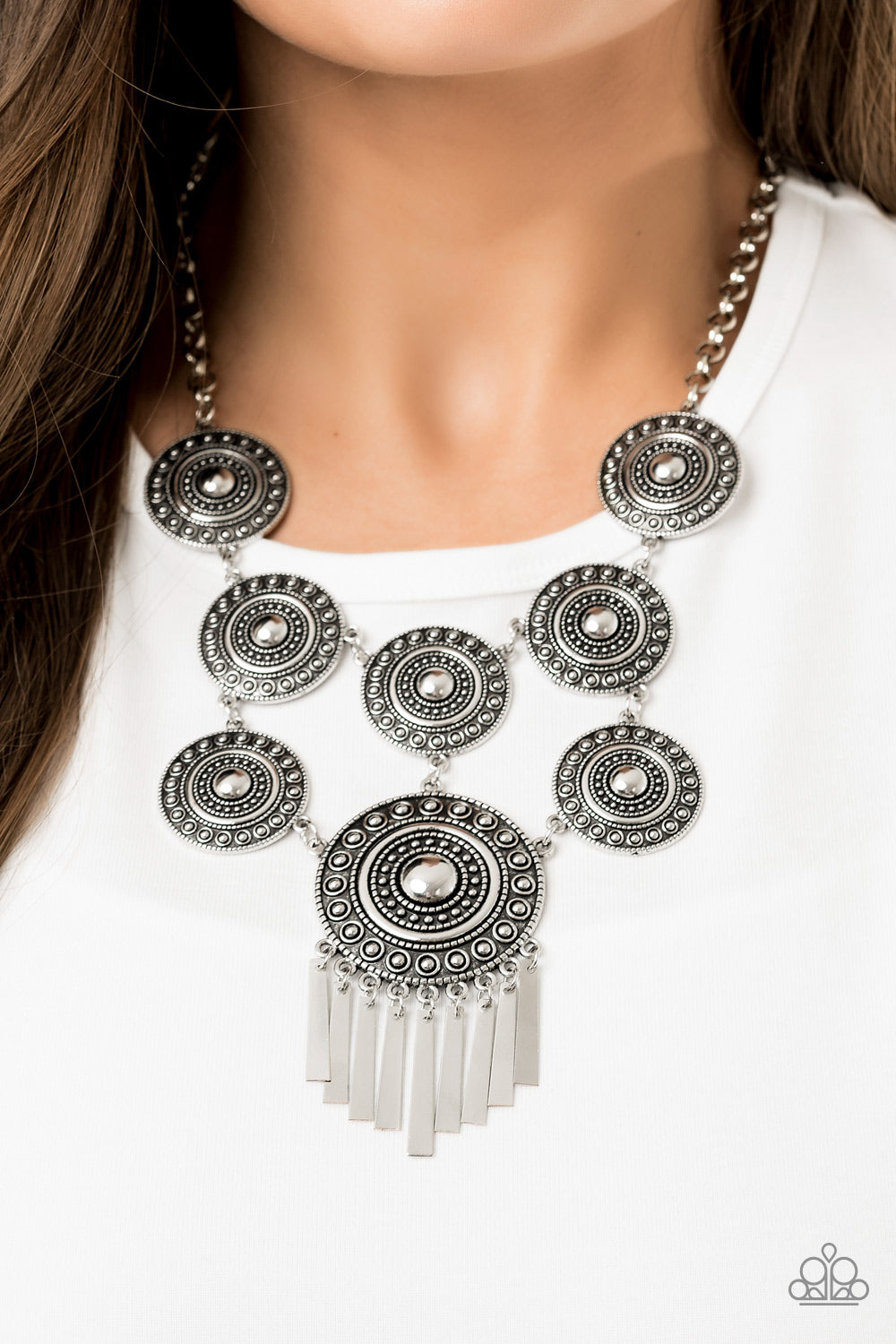 Paparazzi Modern Medalist -  Silver Necklace - Kingdom Bling Showroom