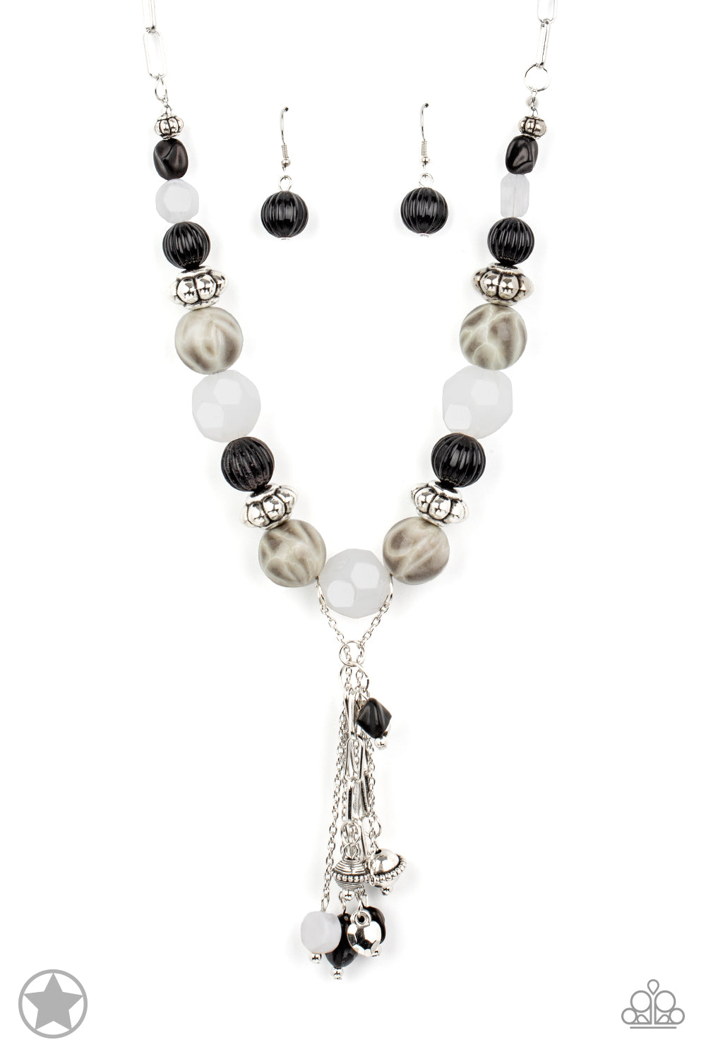 Paparazzi Break A Leg! - Black Blockbuster Necklace 