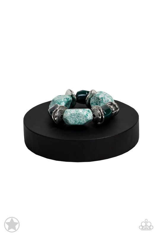 Paparazzi Glaze of Glory - Blue Blockbuster Bracelet 