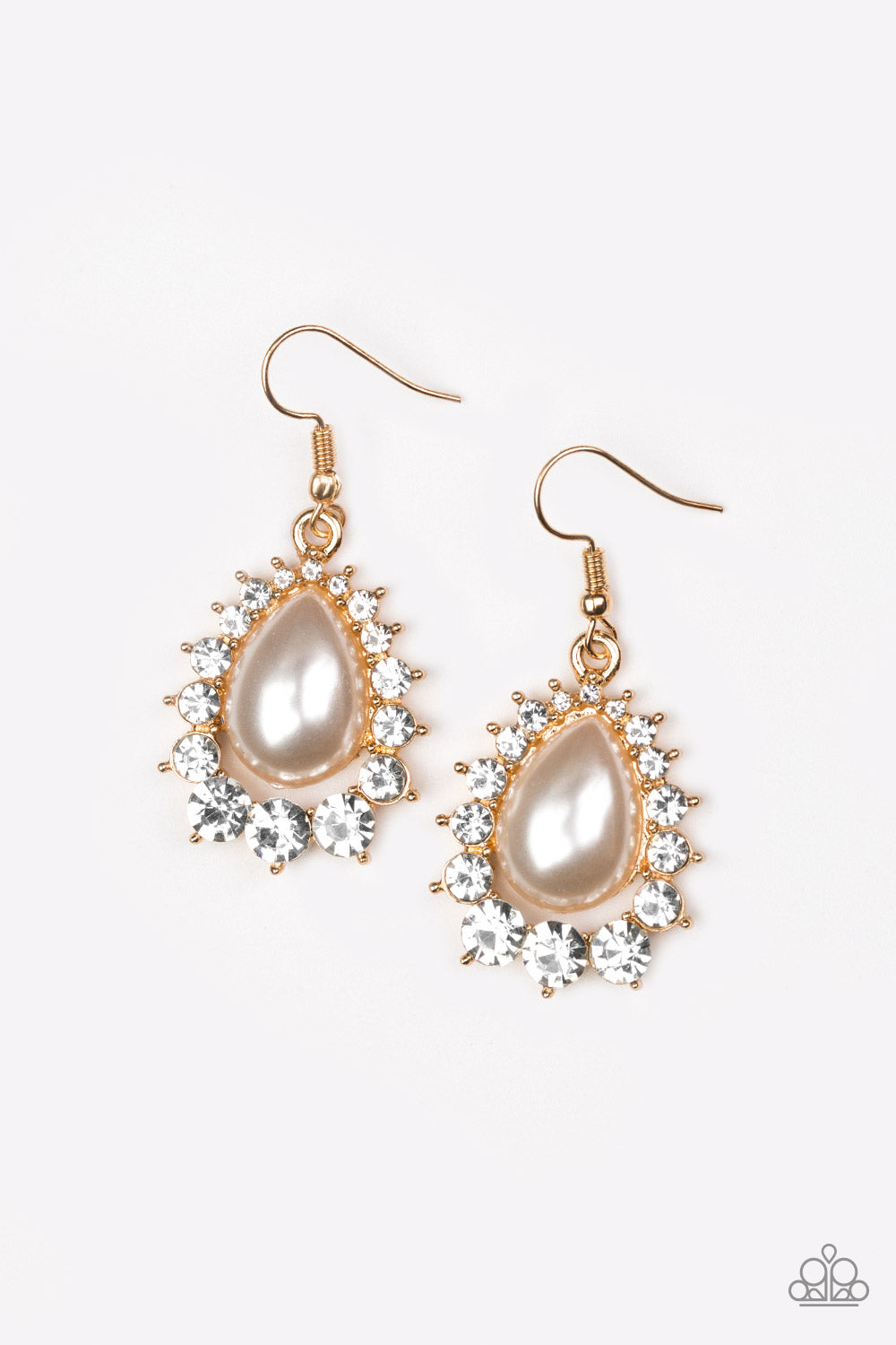 Paparazzi Regal Renewal - Gold Earrings 