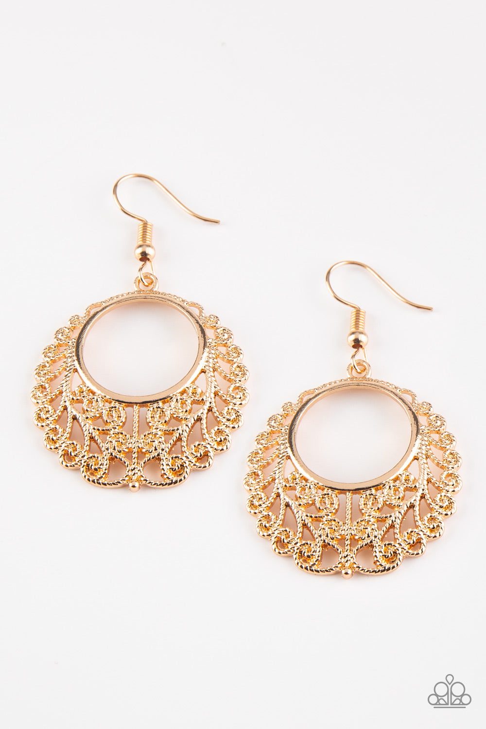 Paparazzi Grapevine Glamorous - Gold Earrings 