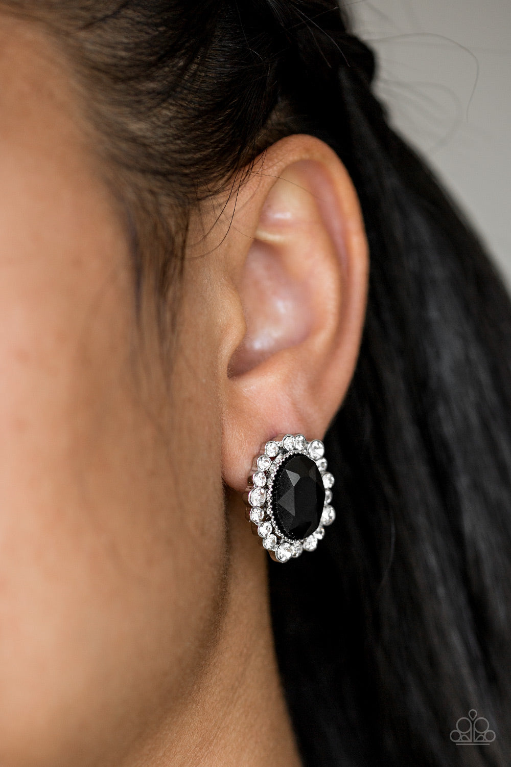 Hold Court - Black Post Earrings