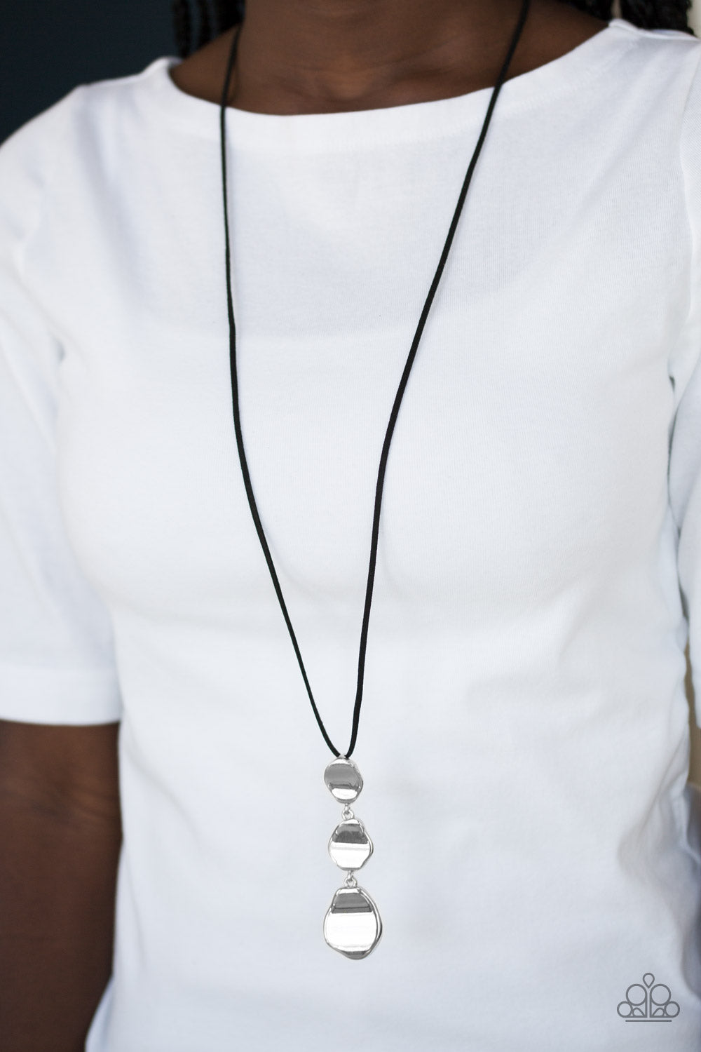 Paparazzi Embrace The Journey - Black Necklace 