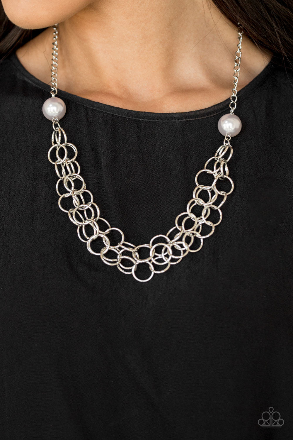 Paparazzi Daring Diva - Silver Necklace 