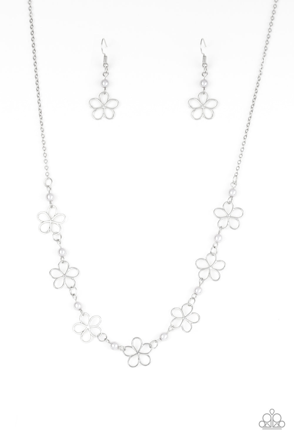 Paparazzi Always Abloom - Silver Necklace 