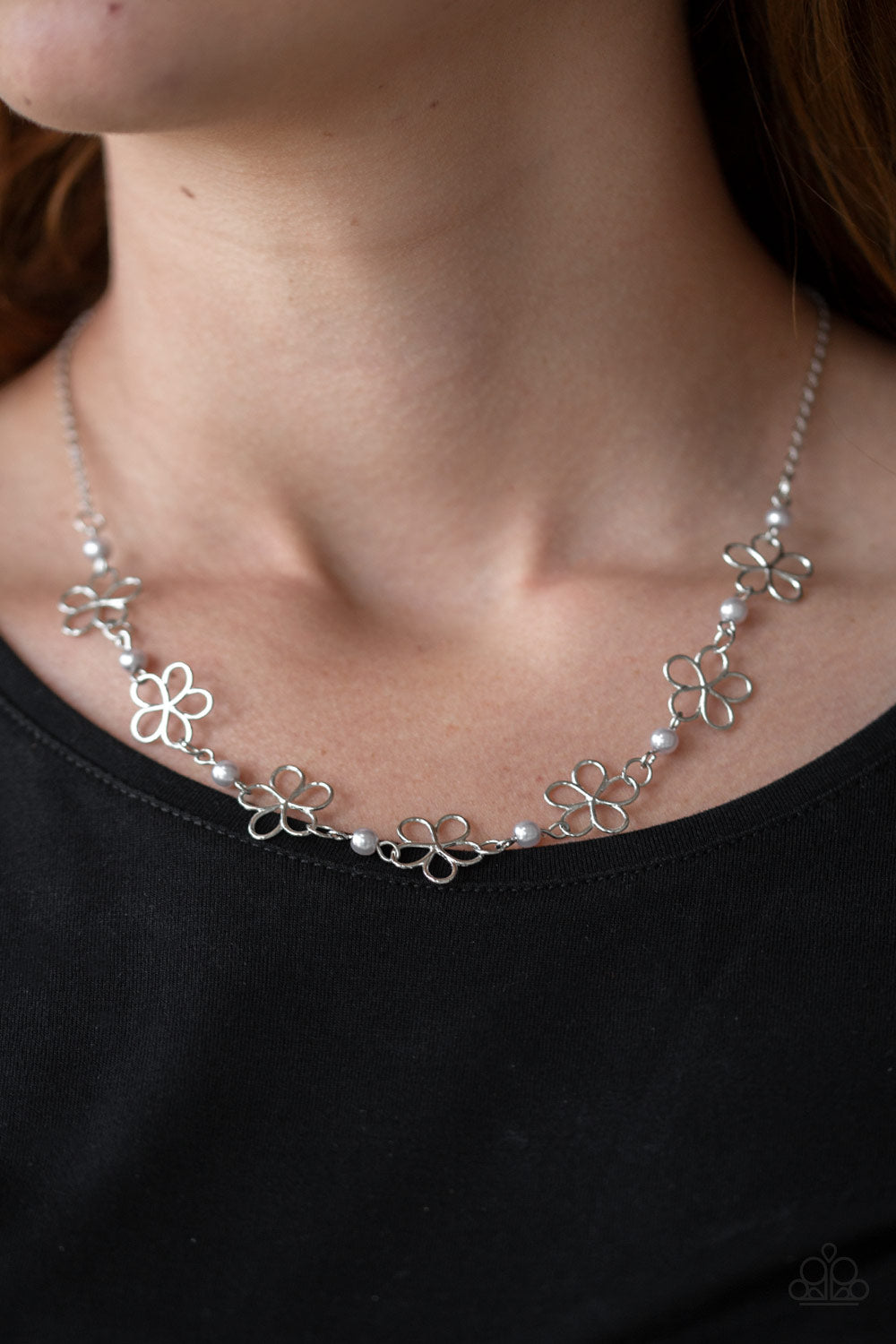 Paparazzi Always Abloom - Silver Necklace 