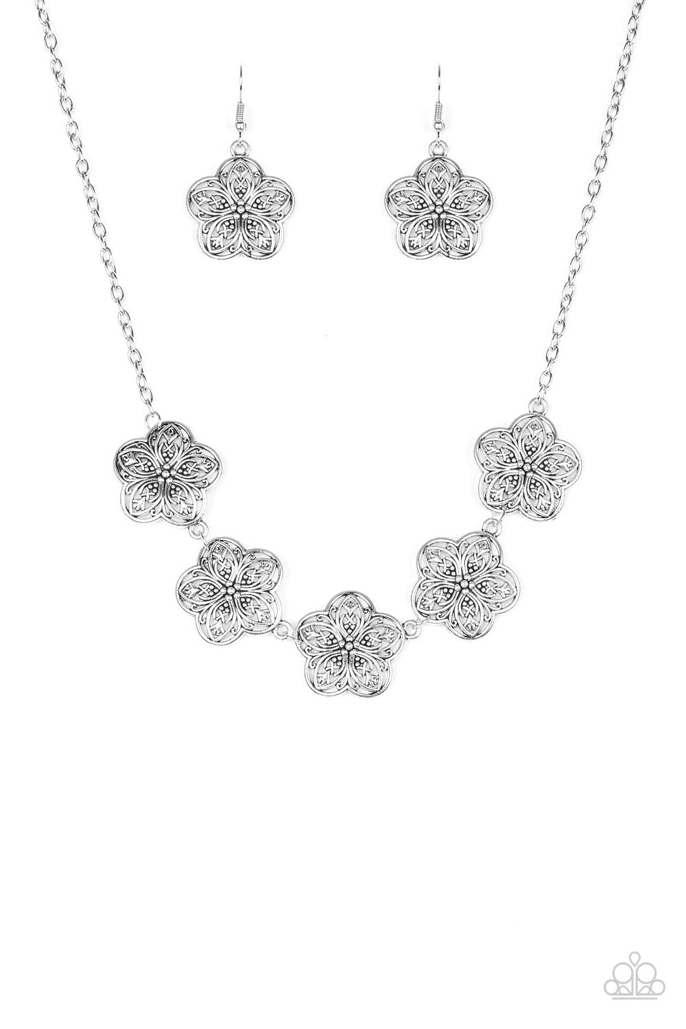 Paparazzi Garden Groove - Silver Necklace 