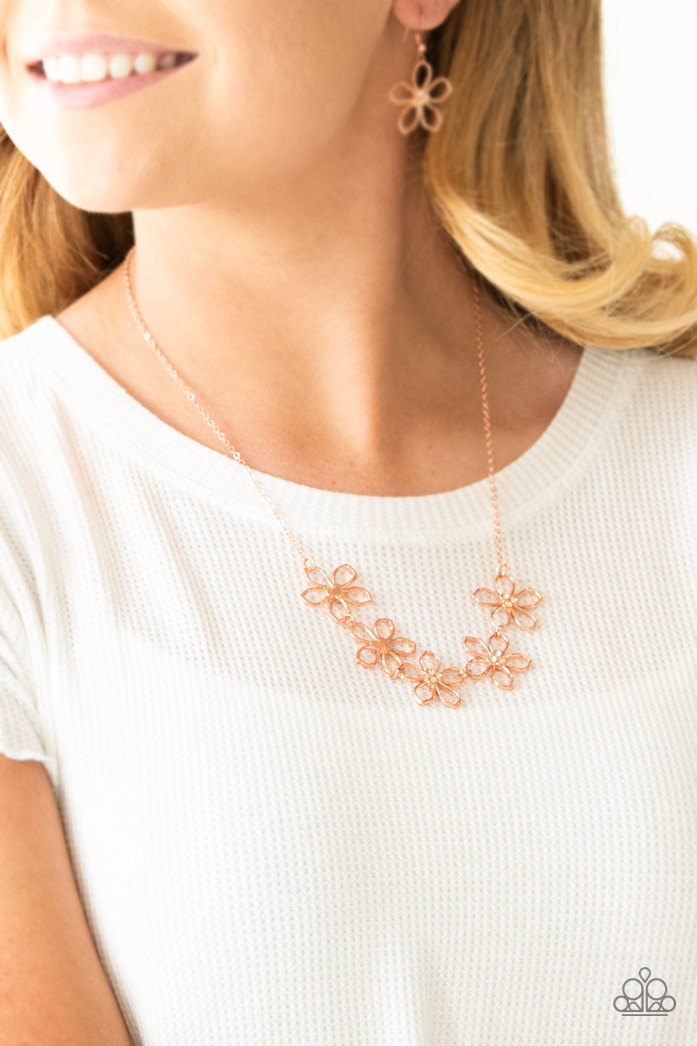 Hoppin Hibiscus - Copper Necklace 