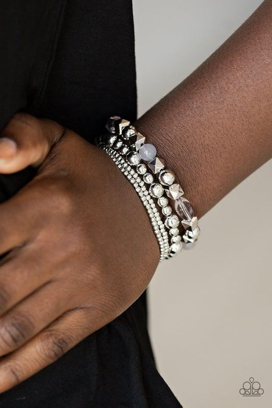 Paparazzi Babe-alicious - Silver Bracelet 