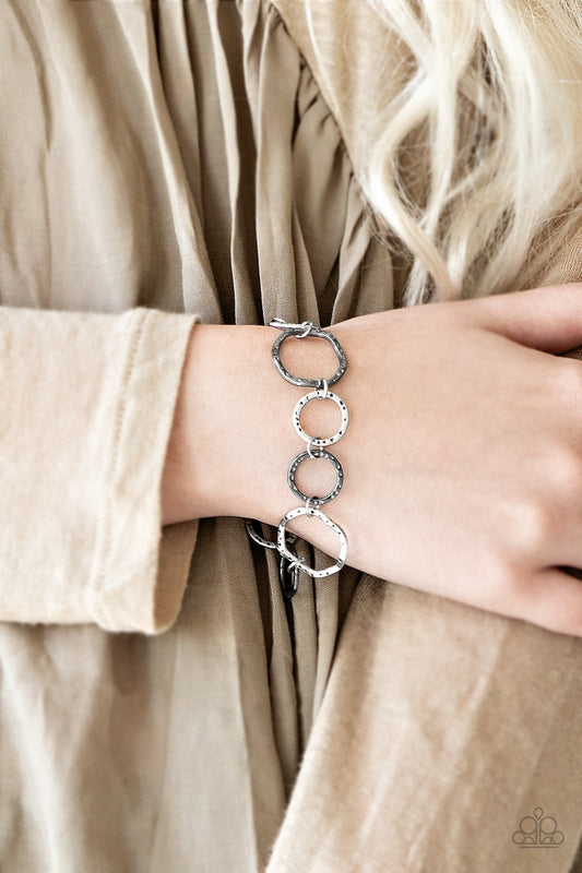 Paparazzi Ring Up The Curtain - Multi Bracelet 