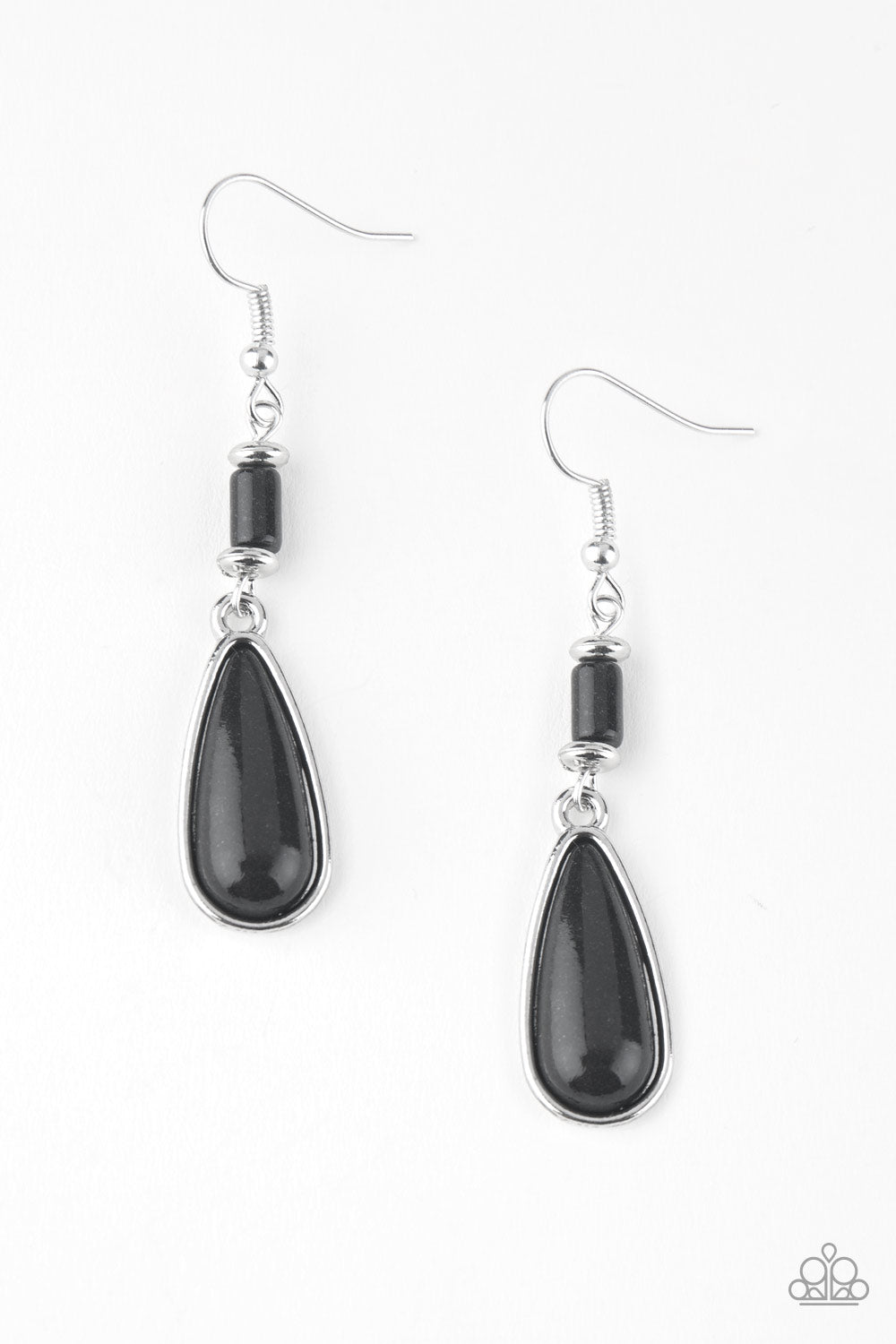 Paparazzi Courageously Canyon - Black Earrings 