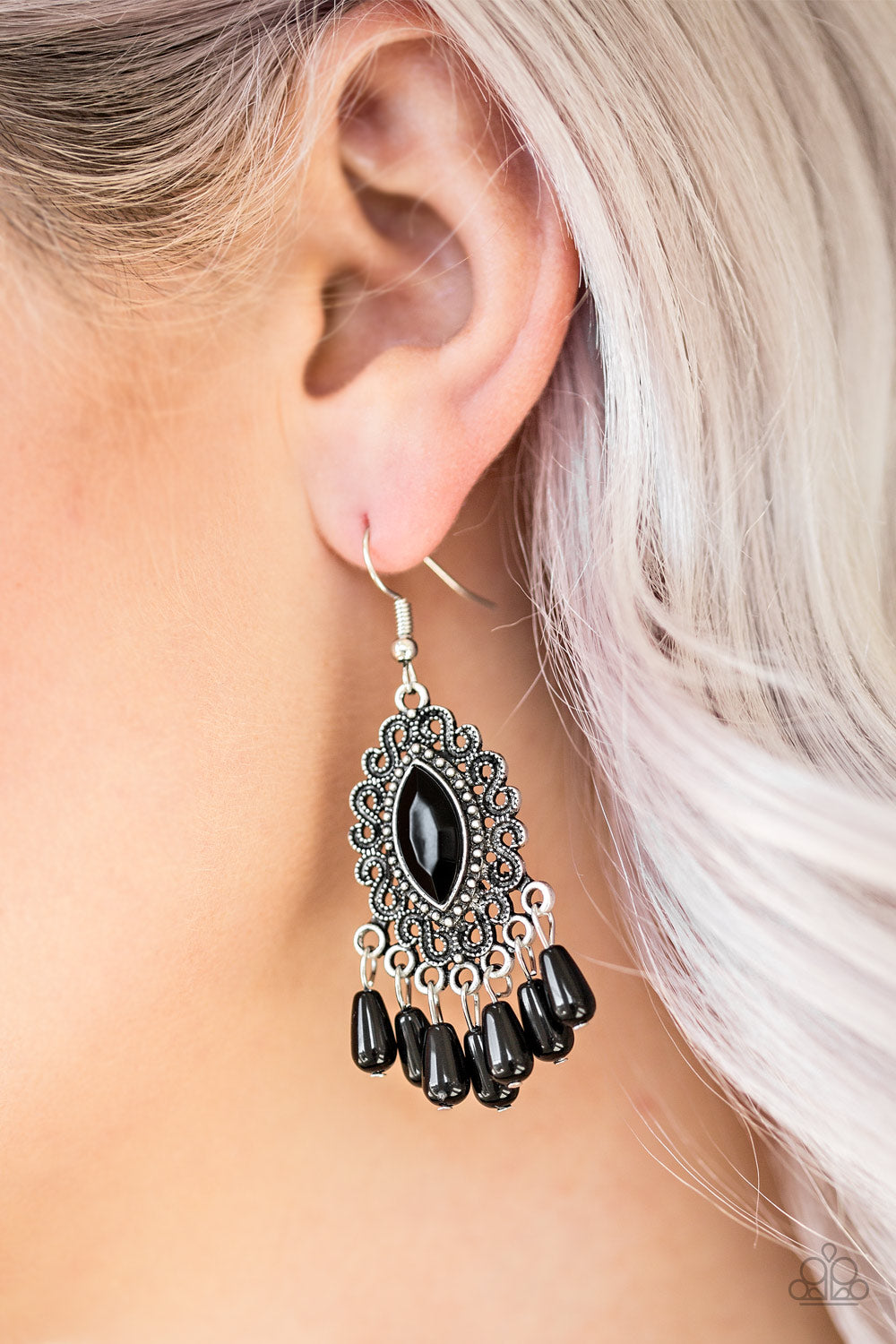 Private Villa - Black Earrings