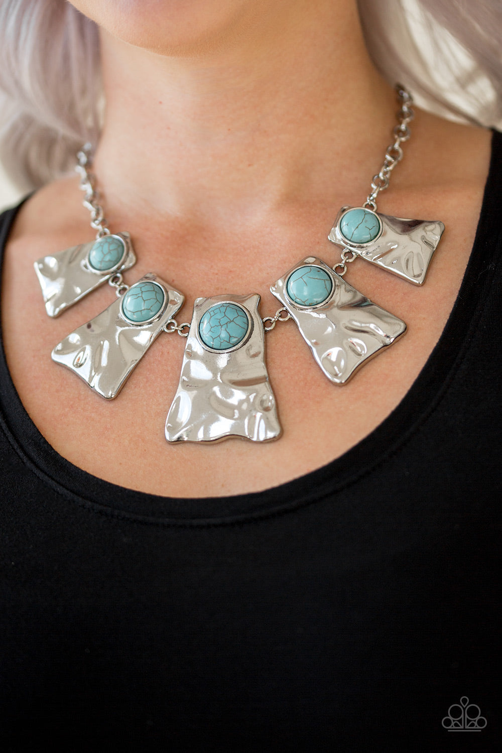 Paparazzi Cougar - Blue Necklace 