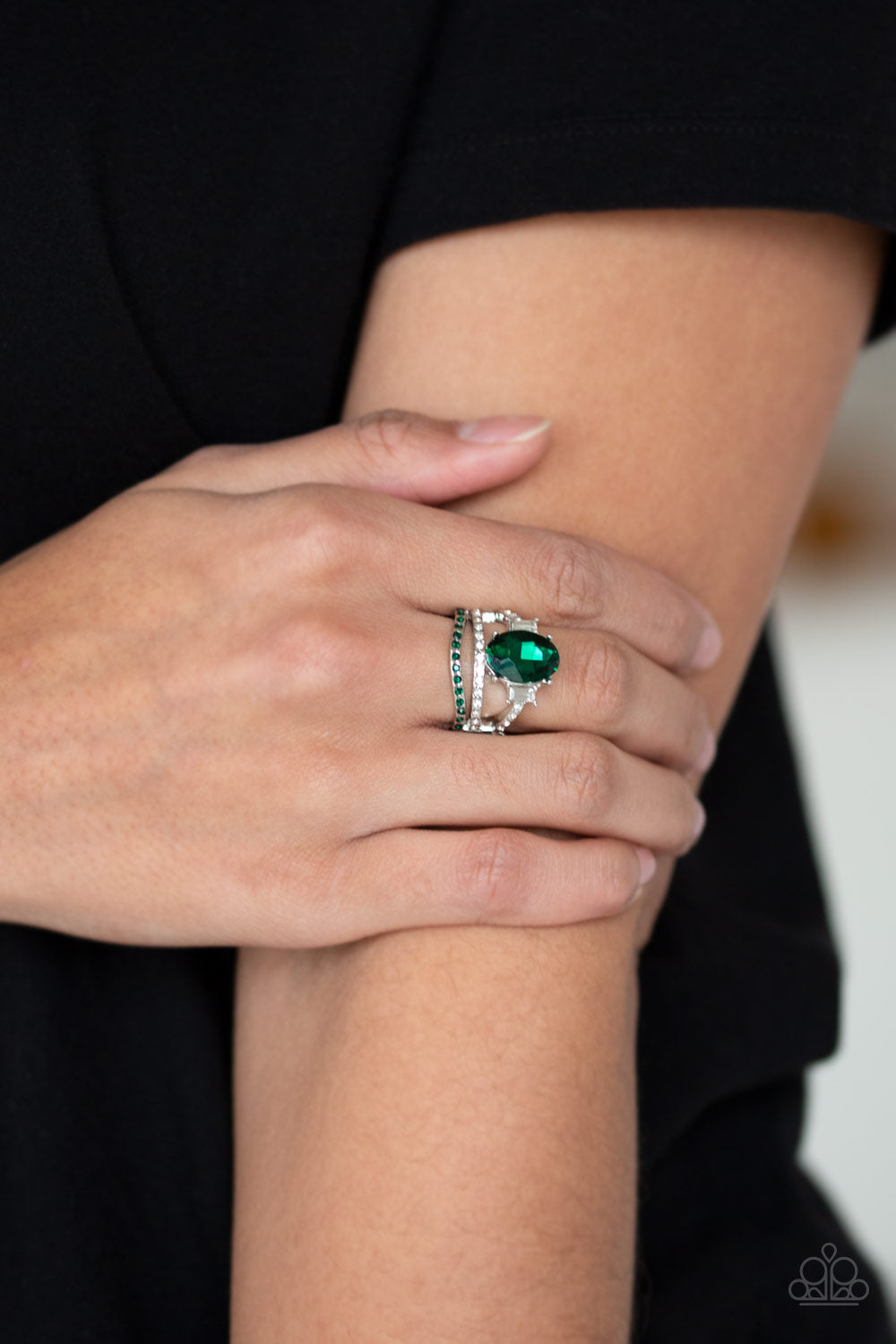 Paparazzi Spectacular Sparkle - Green Ring