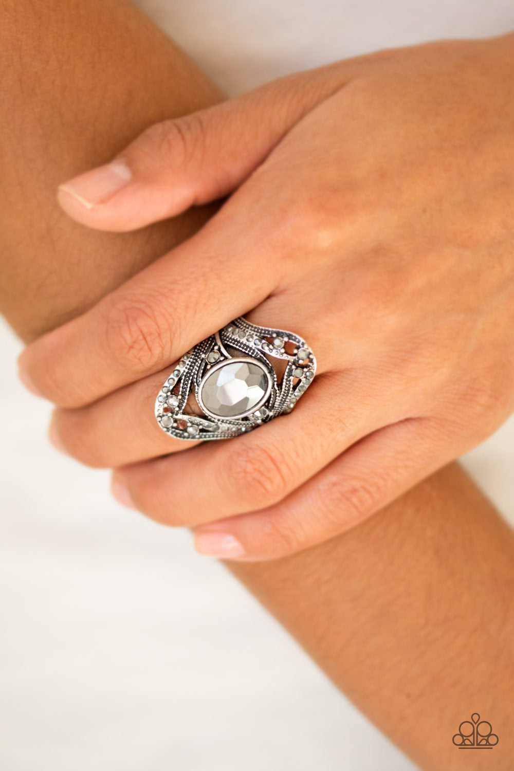 Red Carpet Rebel - Silver Ring
