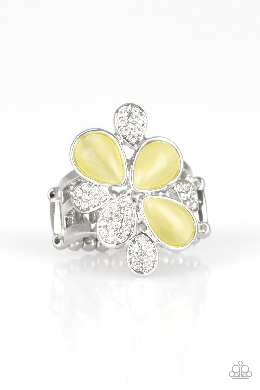 Diamond Daises - Yellow Ring