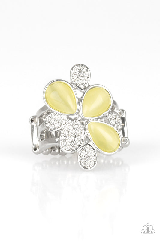 Diamond Daises - Yellow Ring