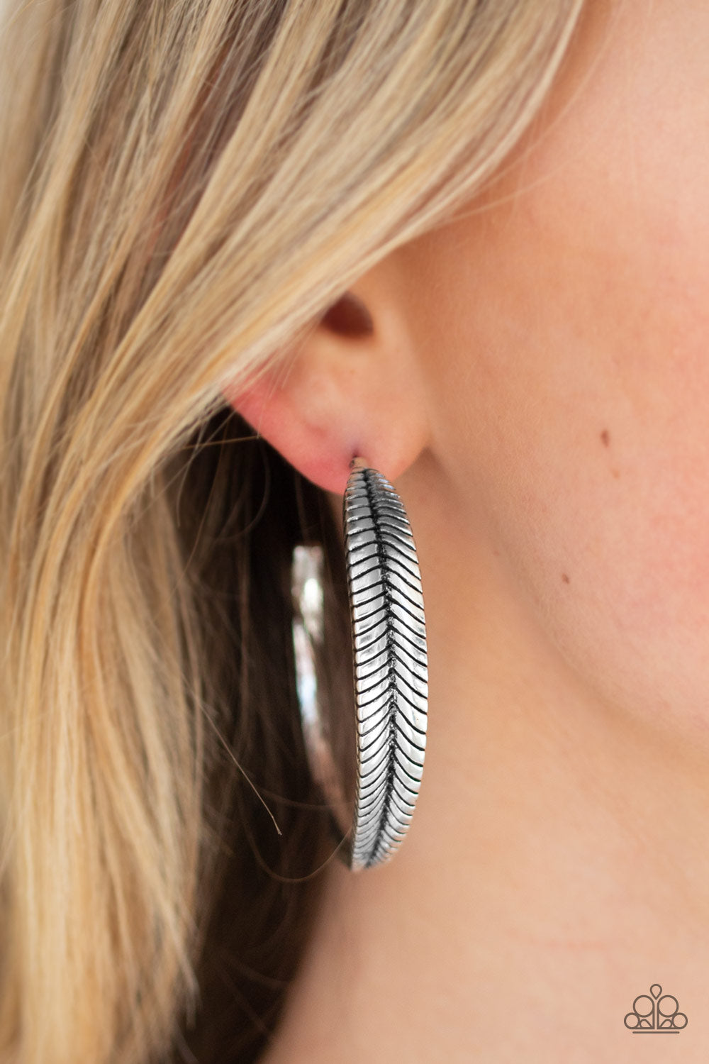 Funky Feathers - Silver Hoop Earrings 