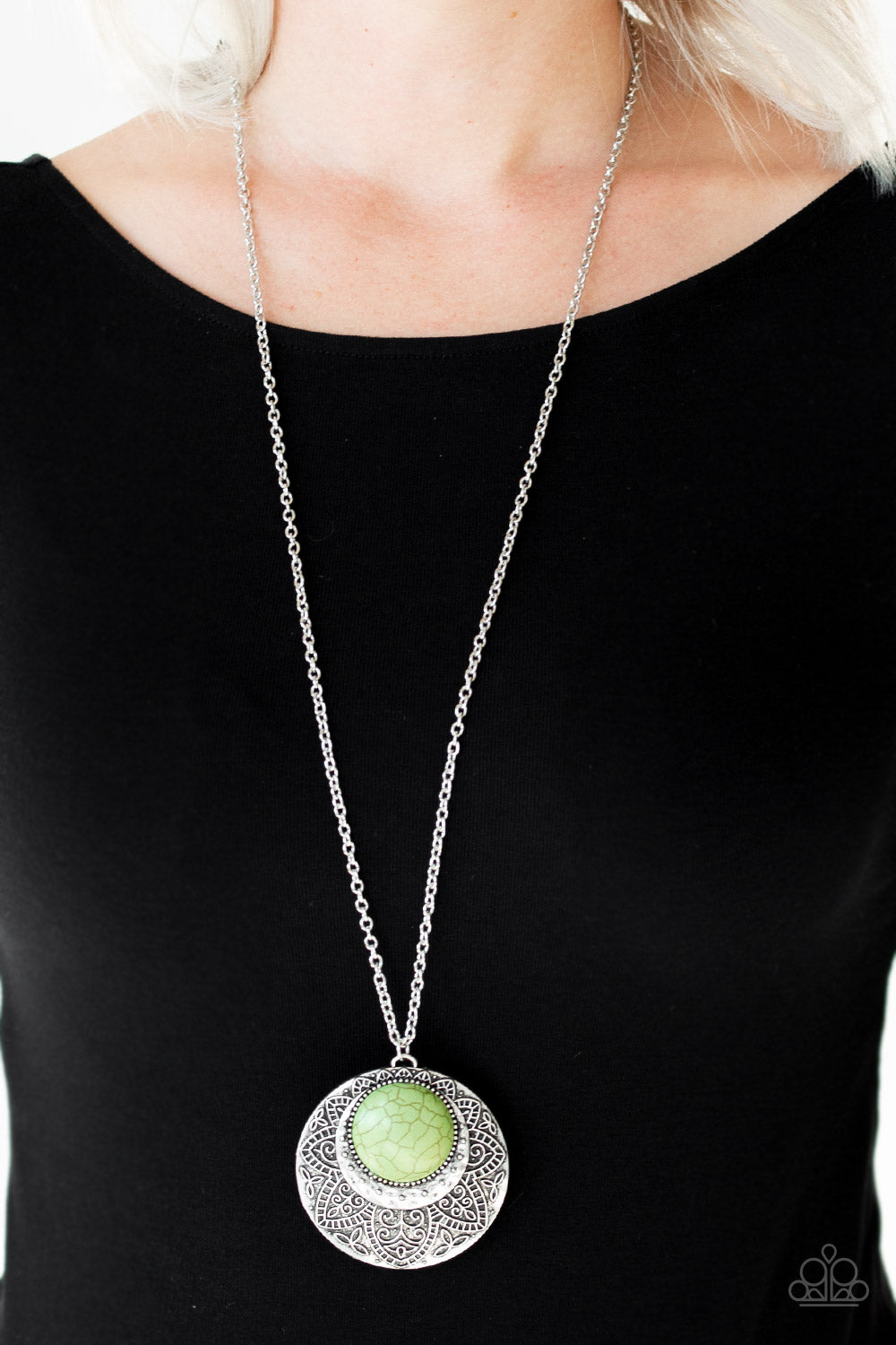 Medallion Meadow - Green Necklace