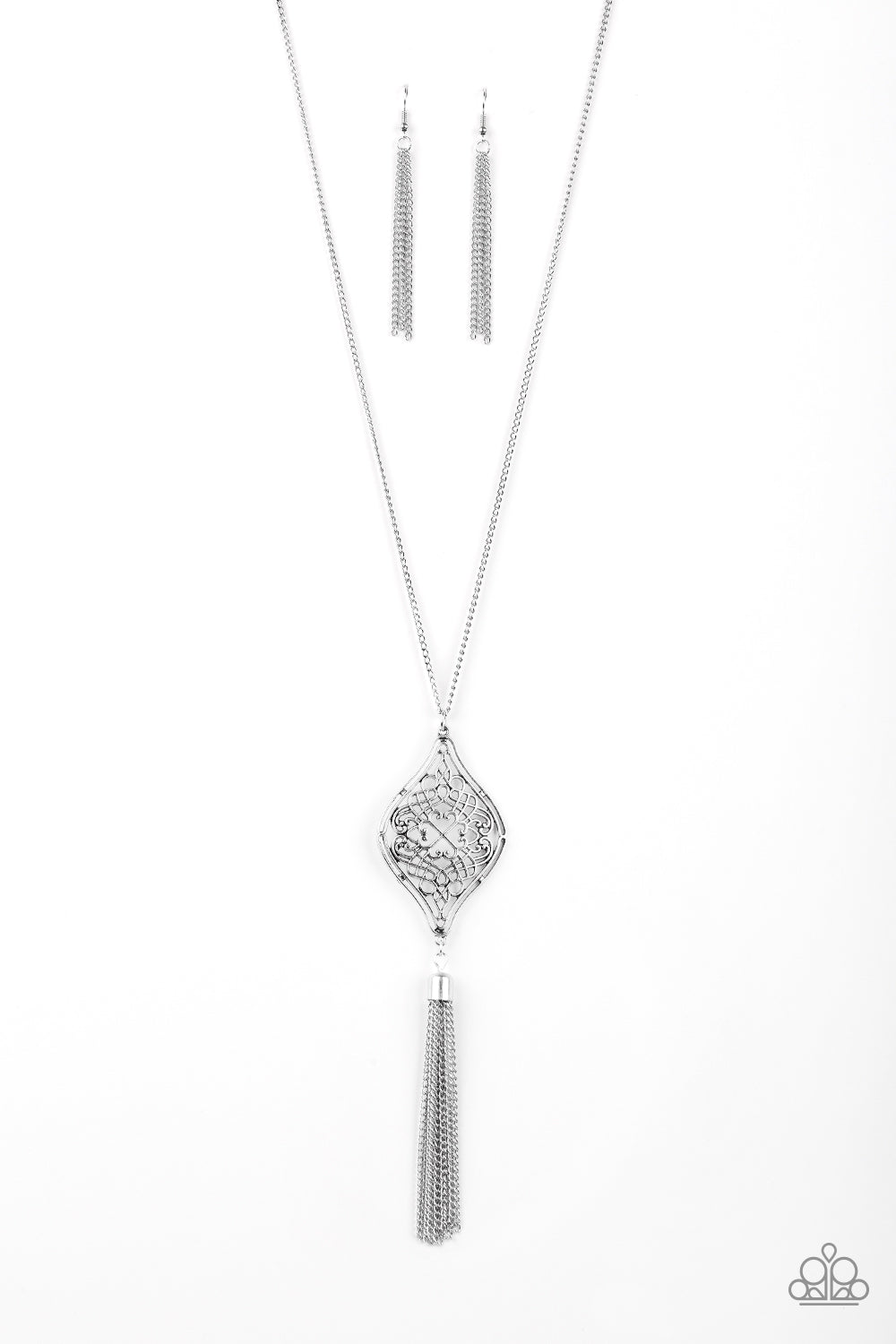 Paparazzi Totally Worth The TASSEL - Silver Necklace 