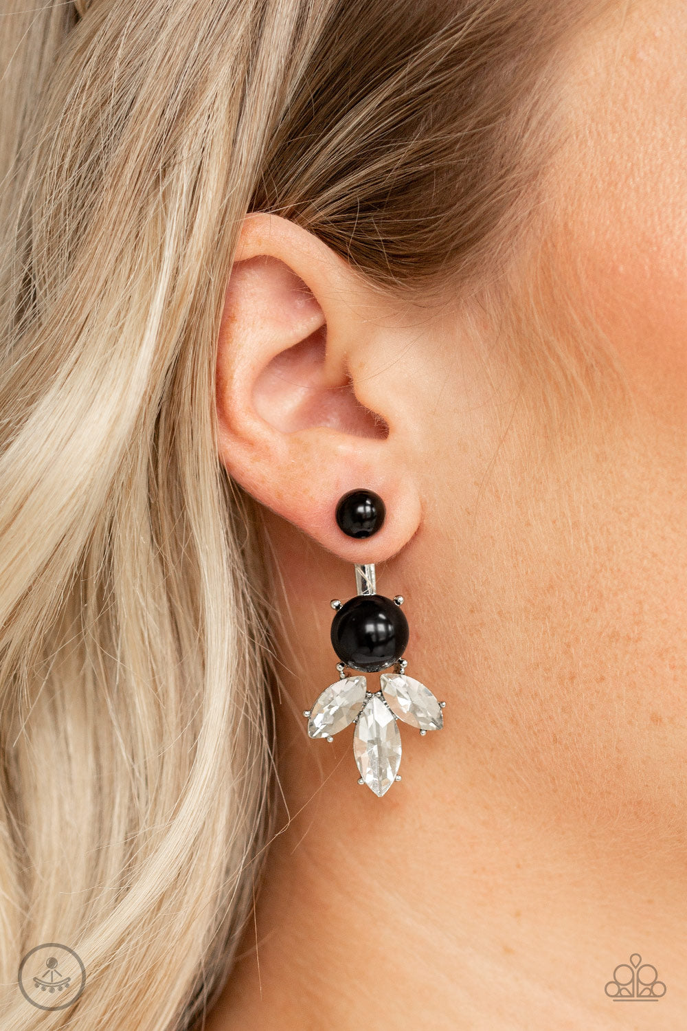 Extra Elite - Black Post Earrings 